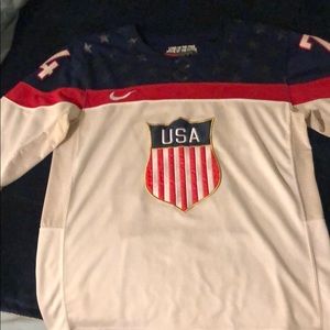TJ Ohsie USA hockey jersey